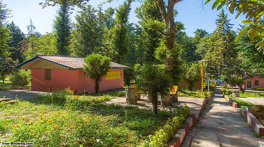 محوطه هتل جهانگردی چالوس