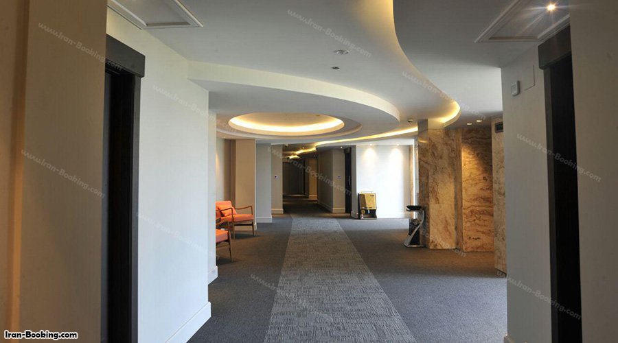 عکس راهرو هتل ونوس پلاس چالوس