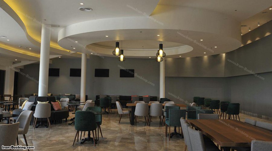 رستوران هتل ونوس پلاس چالوس