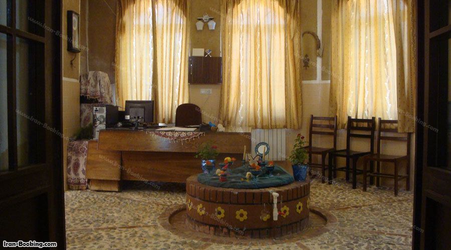 پذیرش هتل سنتی یه تا خور و بیابانک