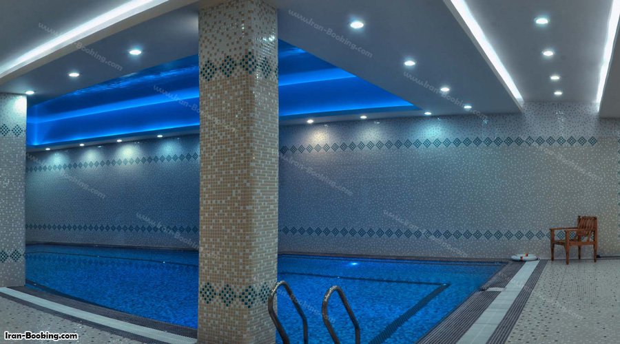 عکس استخر هتل زندیه شیراز