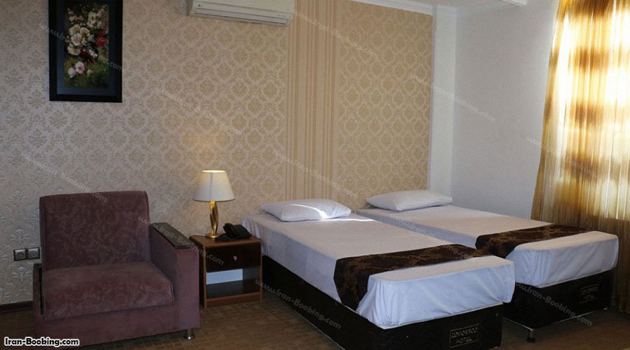 اتاق هتل آپارتمان زمرد مشهد