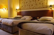 اتاق سه تخته