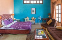 سوئيت رويال سه نفره بدون منظره